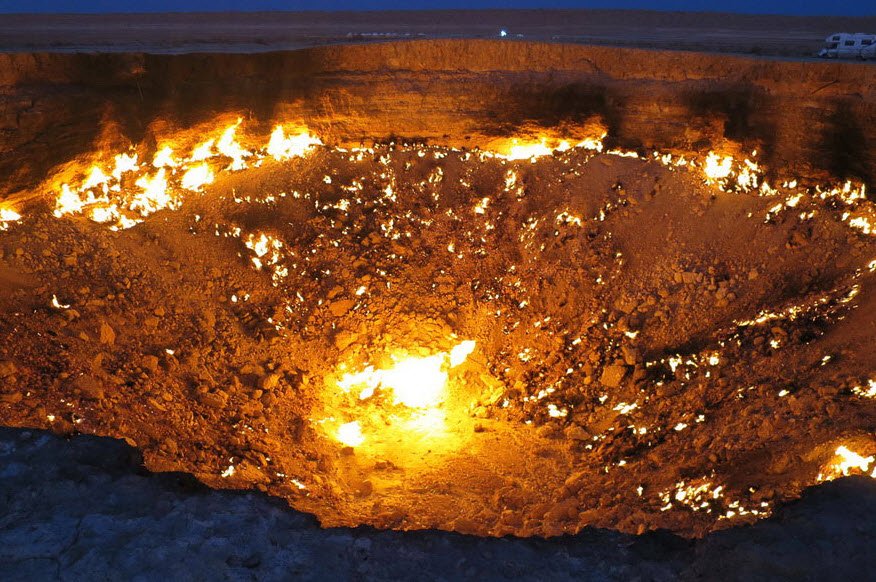 Darvaza Gas Crater (Door to Hell), Karakum Desert, near Darvaza, Turkmenistan